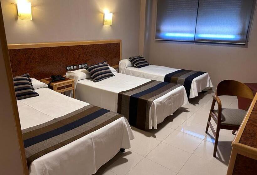 هتل Escuela San Cristobal