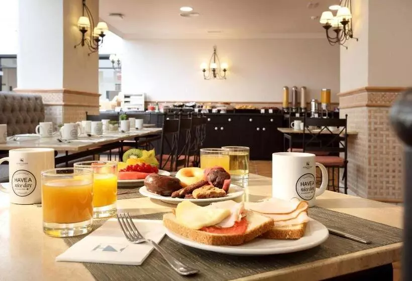 هتل Eurostars Regina