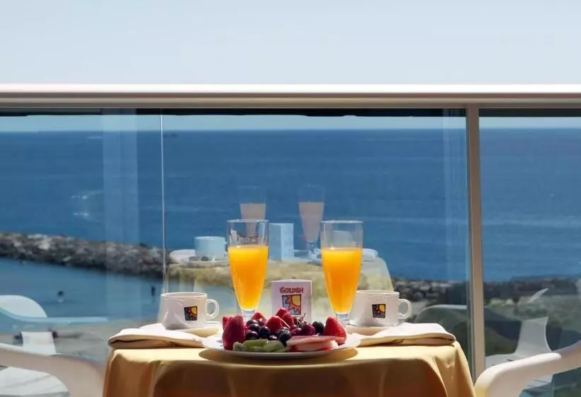 ホテル Golden Donaire Beach