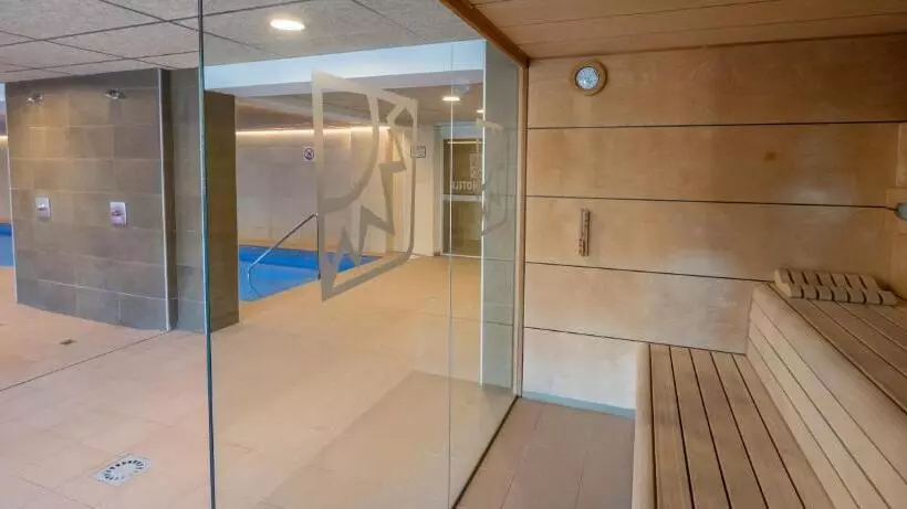 ホテル Golden Donaire Beach