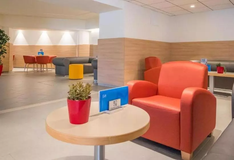 ホテル Golden Donaire Beach