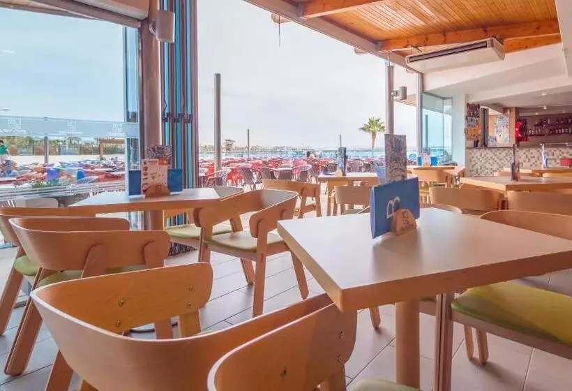 ホテル Golden Donaire Beach