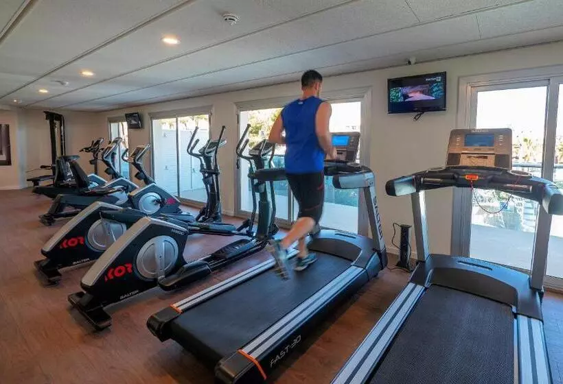 ホテル Golden Donaire Beach