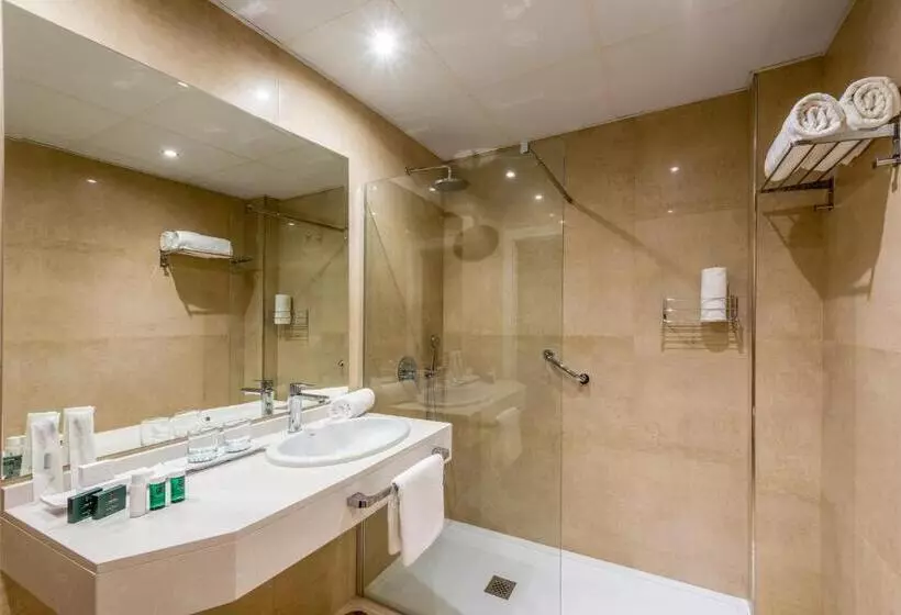 Отель Las Arenas, Affiliated by Melia