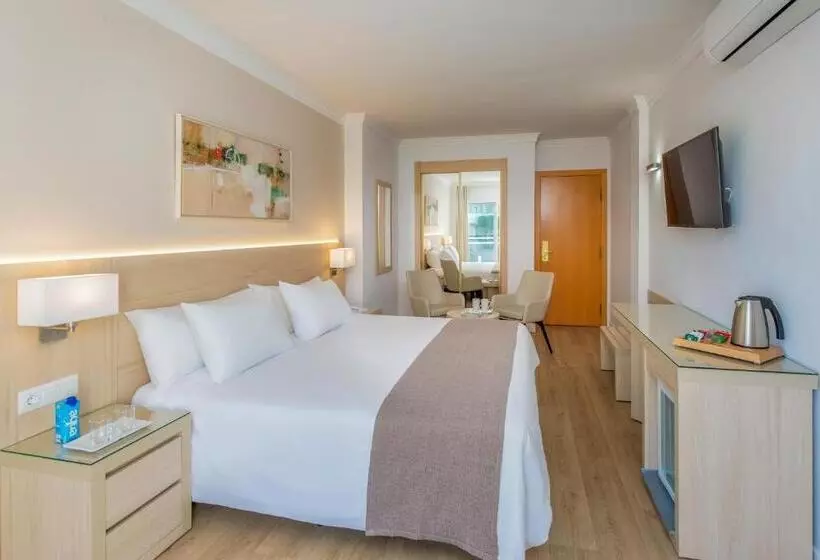 Отель Las Arenas, Affiliated by Melia