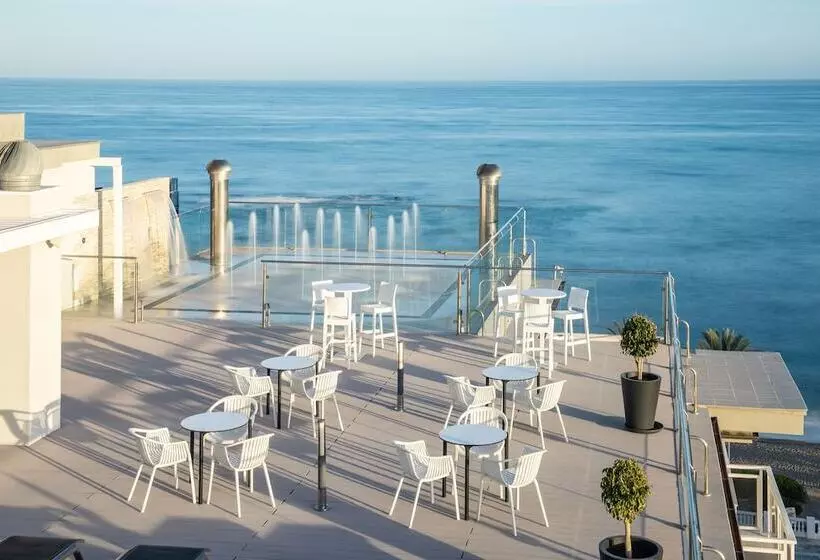 Отель Las Arenas, Affiliated by Melia