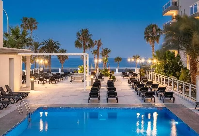 Отель Las Arenas, Affiliated by Melia