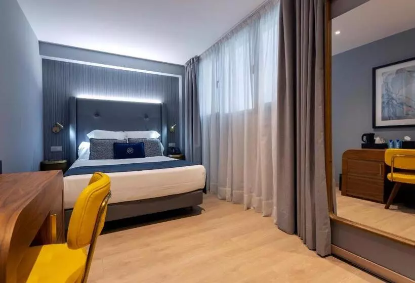 Hotel Lima   Adults Recommended