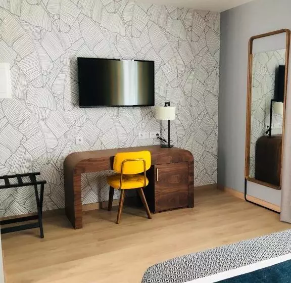 Hotel Lima   Adults Recommended