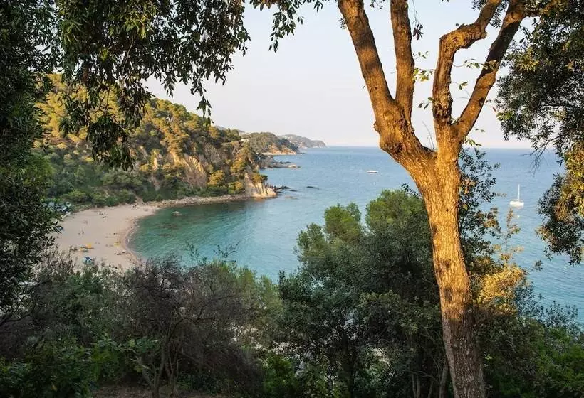 هتل Lloret Santa Rosa By Pierre & Vacances
