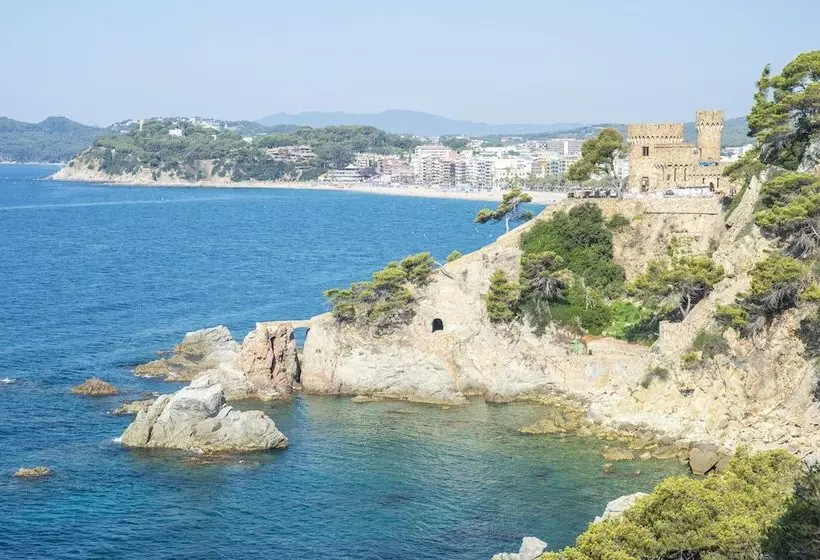 هتل Lloret Santa Rosa By Pierre & Vacances