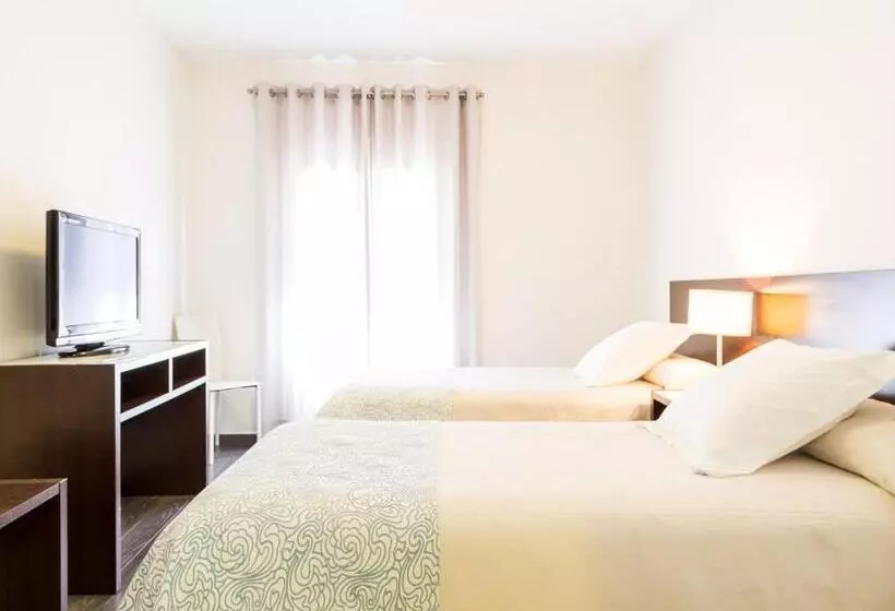 هتل Madrid De Sevilla