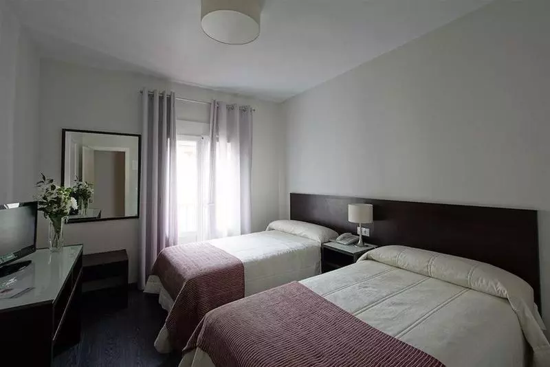 هتل Madrid De Sevilla