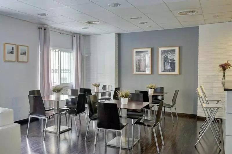 هتل Madrid De Sevilla