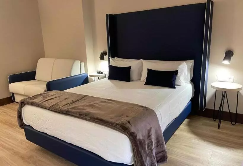 هتل Maria Cristina