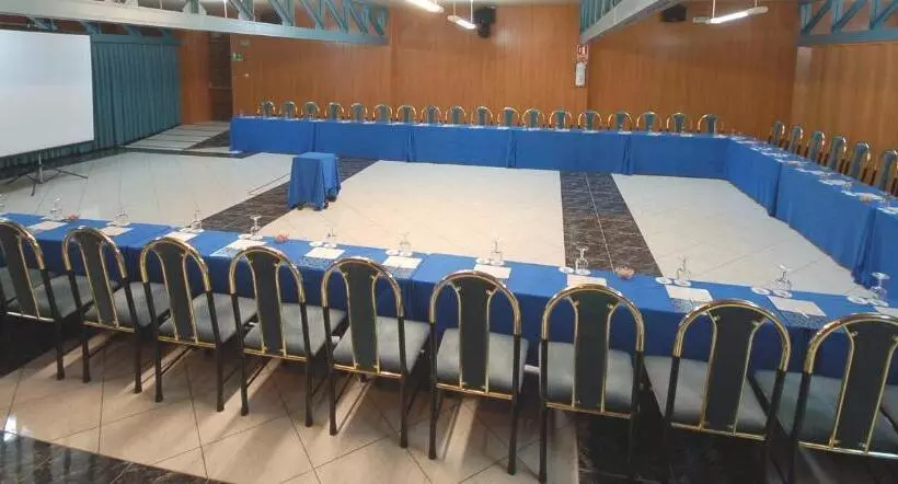 هتل Maria Cristina