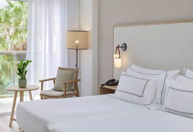 Отель Meliá La Palma