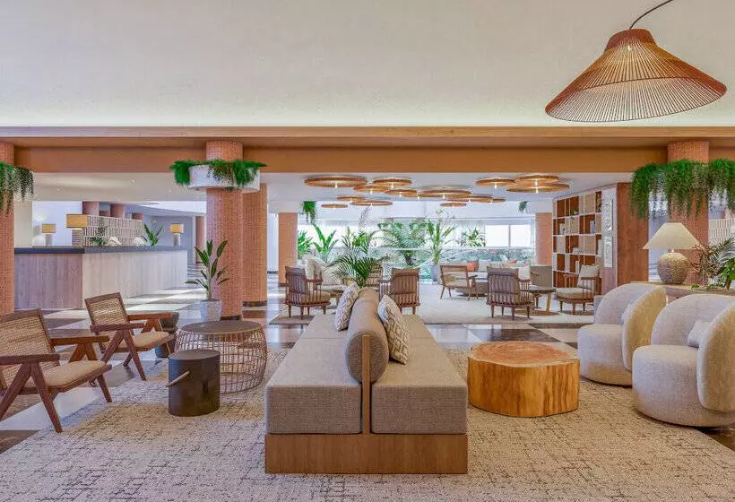 Отель Meliá La Palma