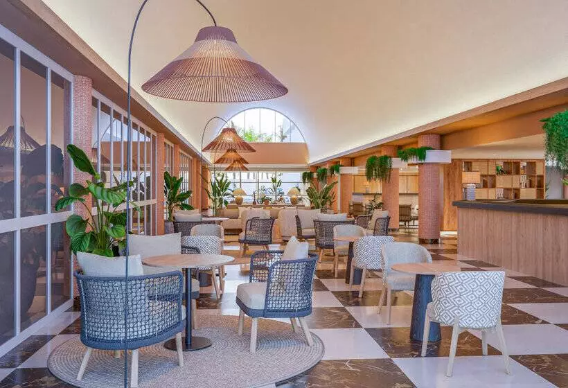 Отель Meliá La Palma