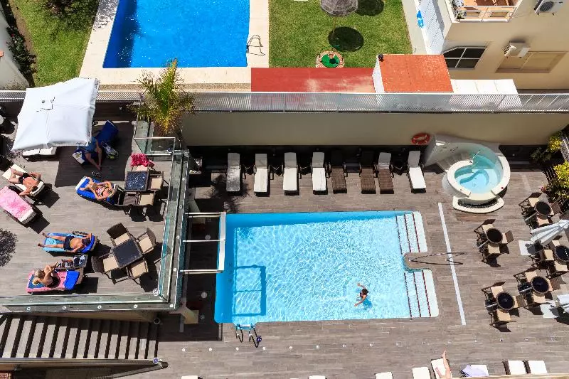 ホテル Moon Dreams Torremolinos