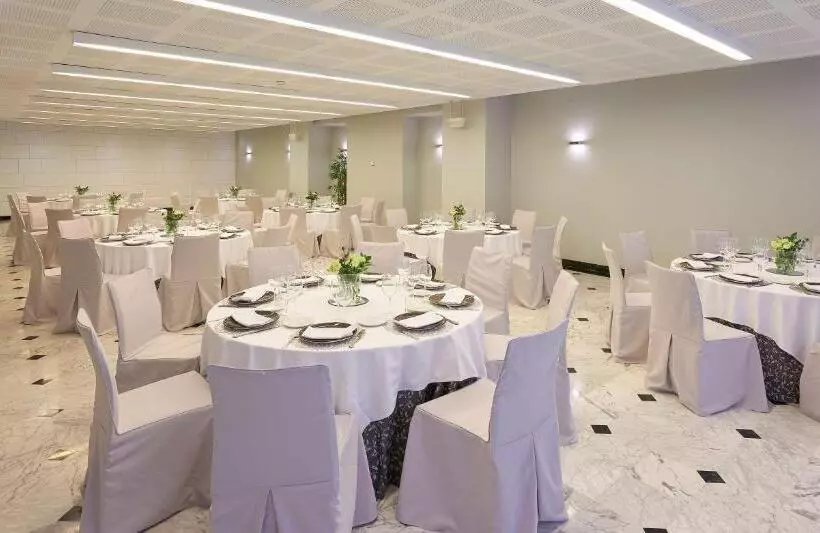 בית מלון כפרי NH Collection Villa De Bilbao