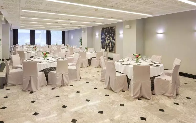 בית מלון כפרי NH Collection Villa De Bilbao