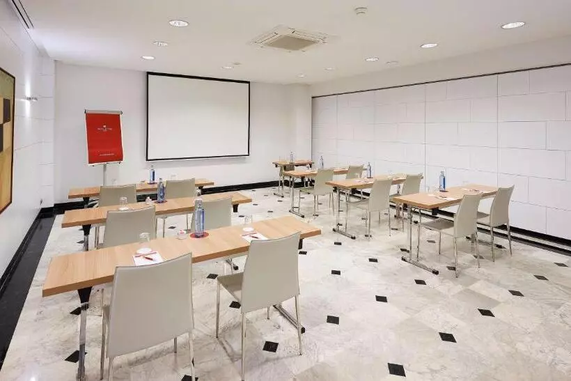 בית מלון כפרי NH Collection Villa De Bilbao