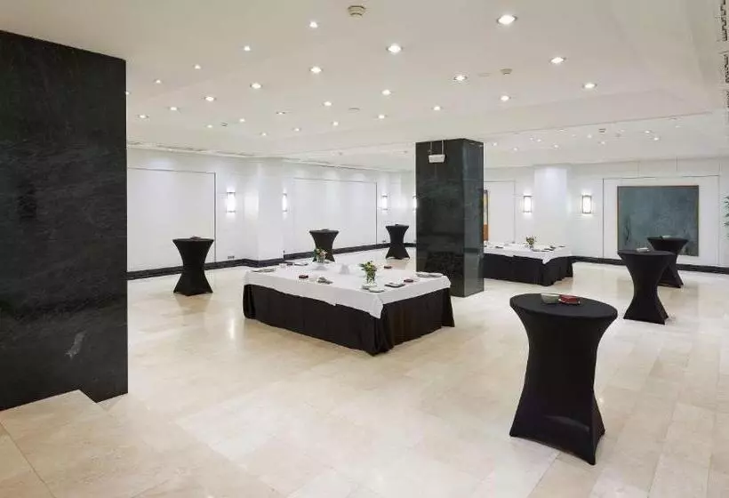 בית מלון כפרי NH Collection Villa De Bilbao