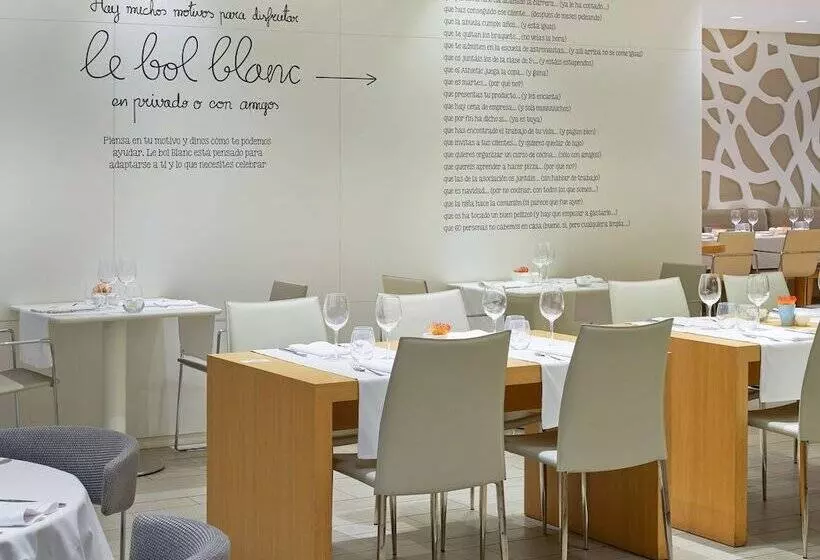 בית מלון כפרי NH Collection Villa De Bilbao