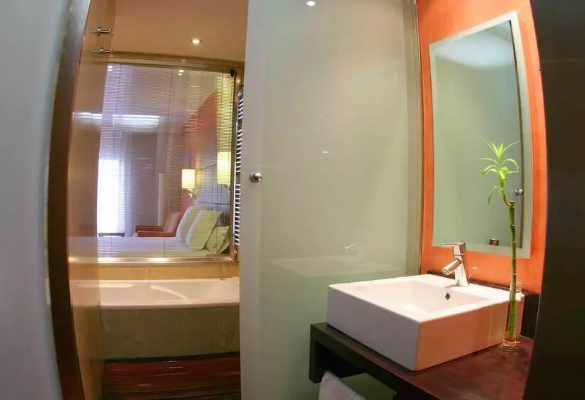 Hotel Num