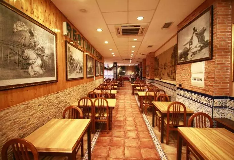 Отель Paris Centro