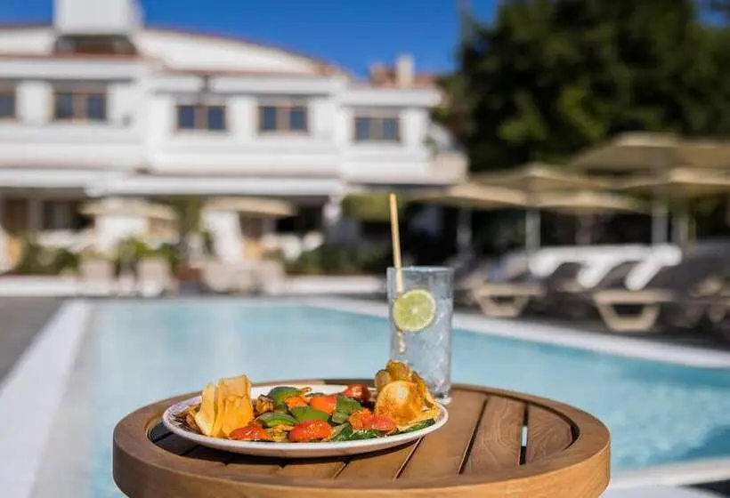 ホテル Radisson Resort & Residences Tenerife