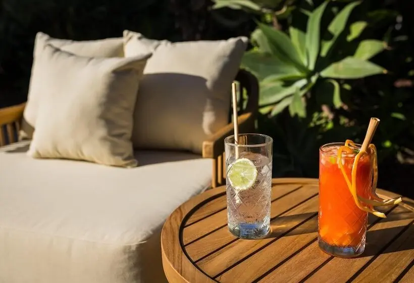 ホテル Radisson Resort & Residences Tenerife