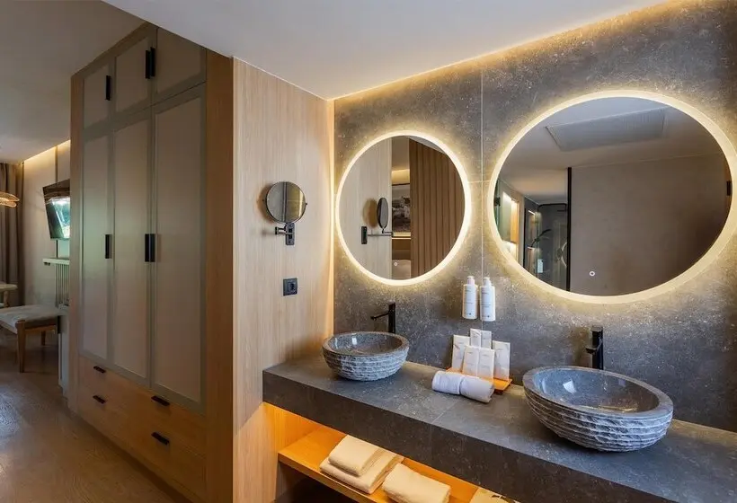 ホテル Radisson Resort & Residences Tenerife