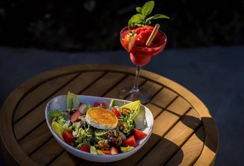 ホテル Radisson Resort & Residences Tenerife