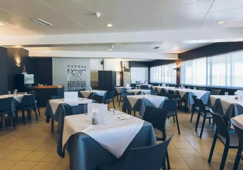 בית מלון כפרי Restaurante Cadosa