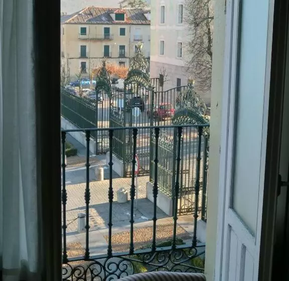 Отель Roma