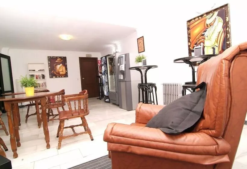 فندق Virgen De Los Reyes