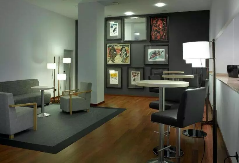 Parador De Antequera