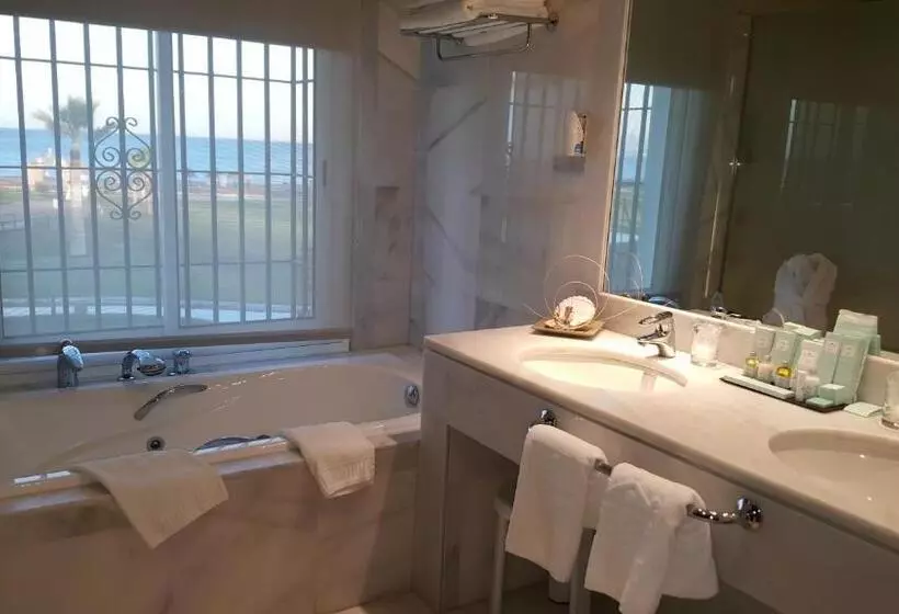 Parador De Malaga Golf