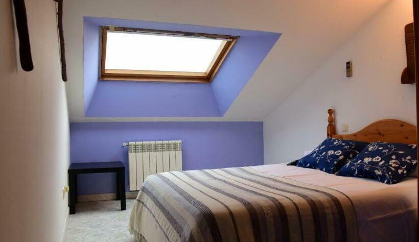 Общежитие Hostal Hoces Del Duraton