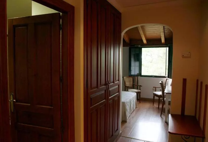 Отель Balneario Cervantes