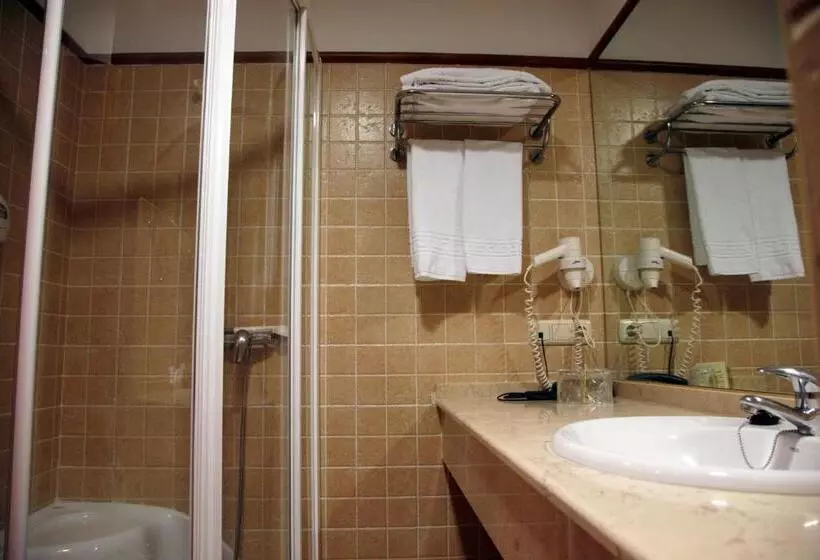 Отель Balneario Cervantes