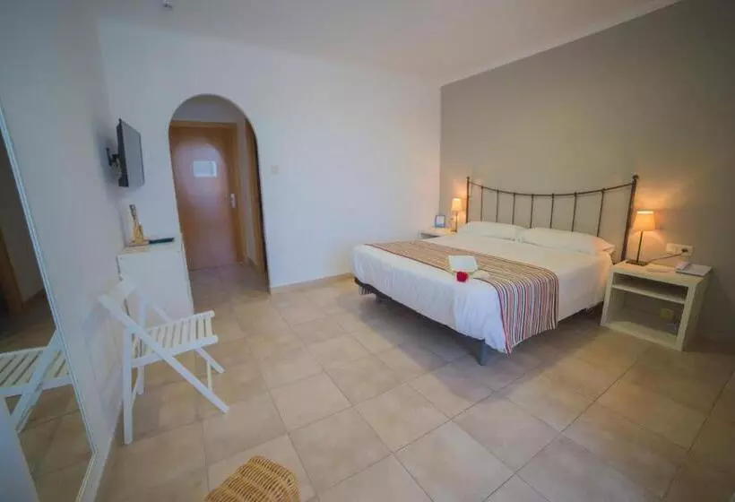 Casa Del Mar Hotel & Apartaments