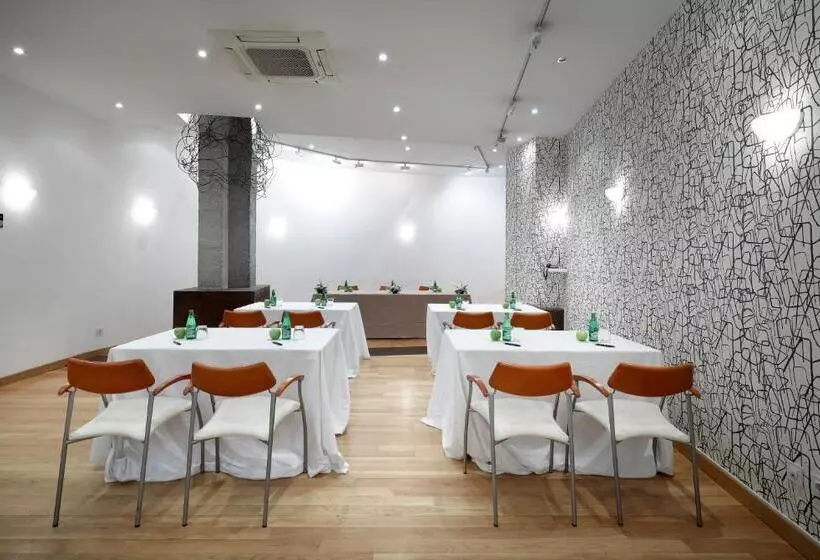 Exe Hotel El Magistral