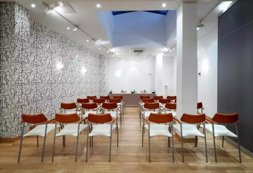 Exe Hotel El Magistral