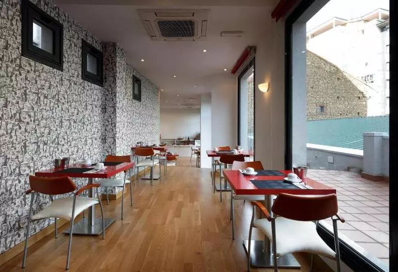 Exe Hotel El Magistral