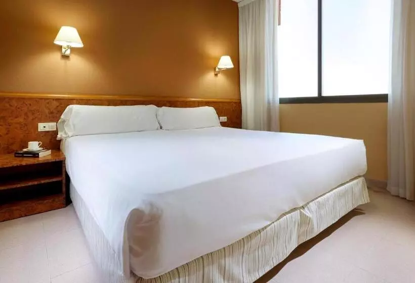 Hotel Hesperia Sant Joan