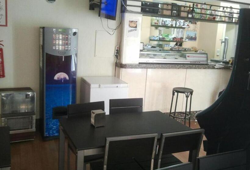 هتل Hostal Blazquez Sanchez