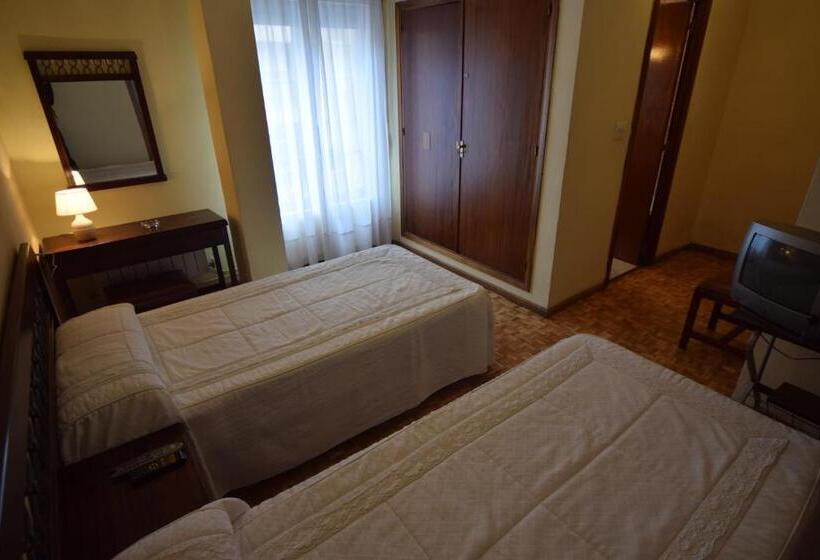 هتل Hostal Blazquez Sanchez